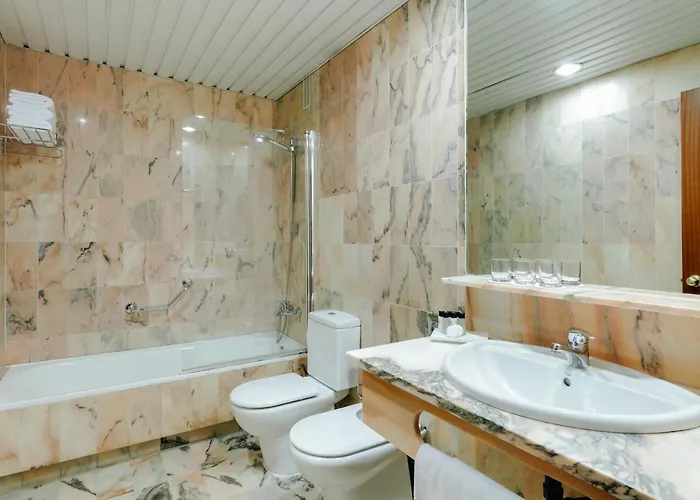 Ξενοδοχείο Hesperia 4*